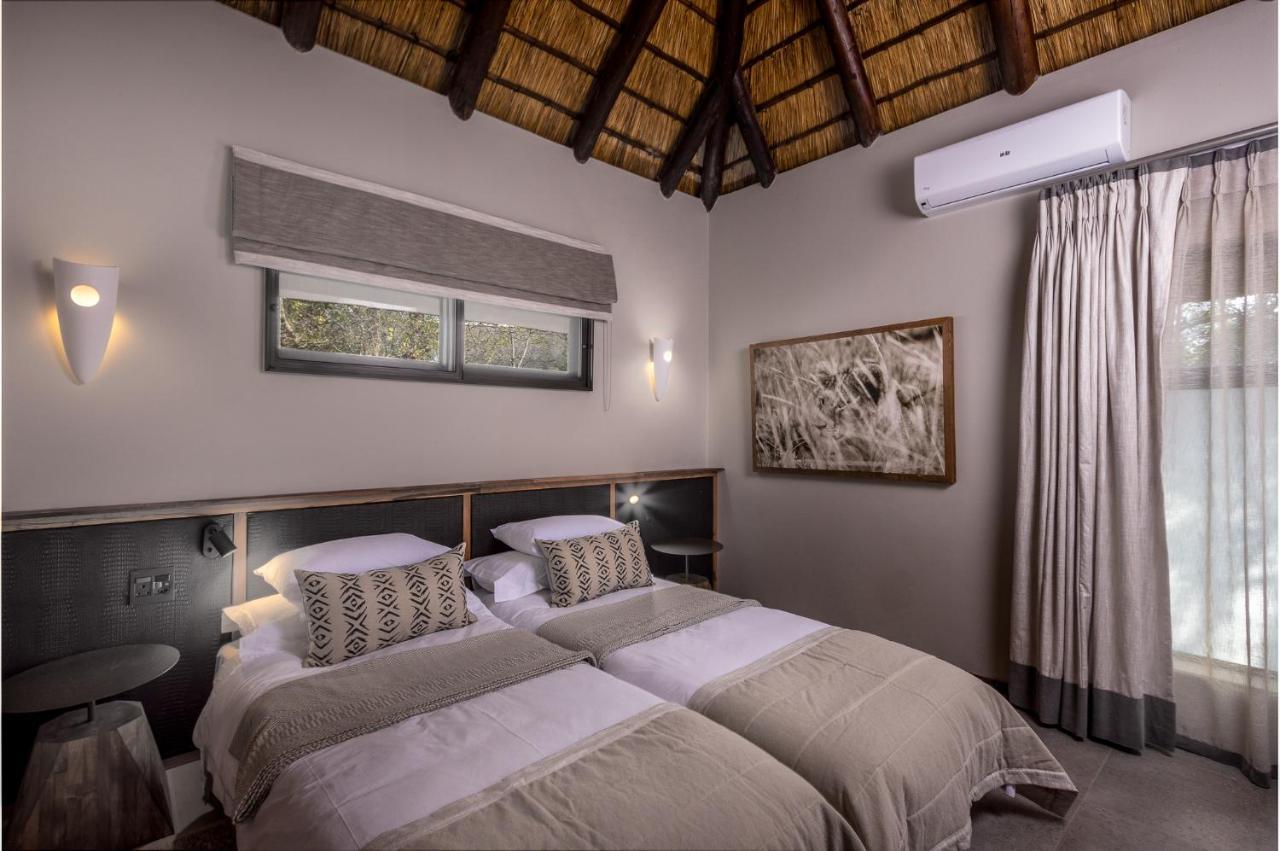 Simbavati Waterside Villa Klaserie Private Nature Reserve Exterior photo